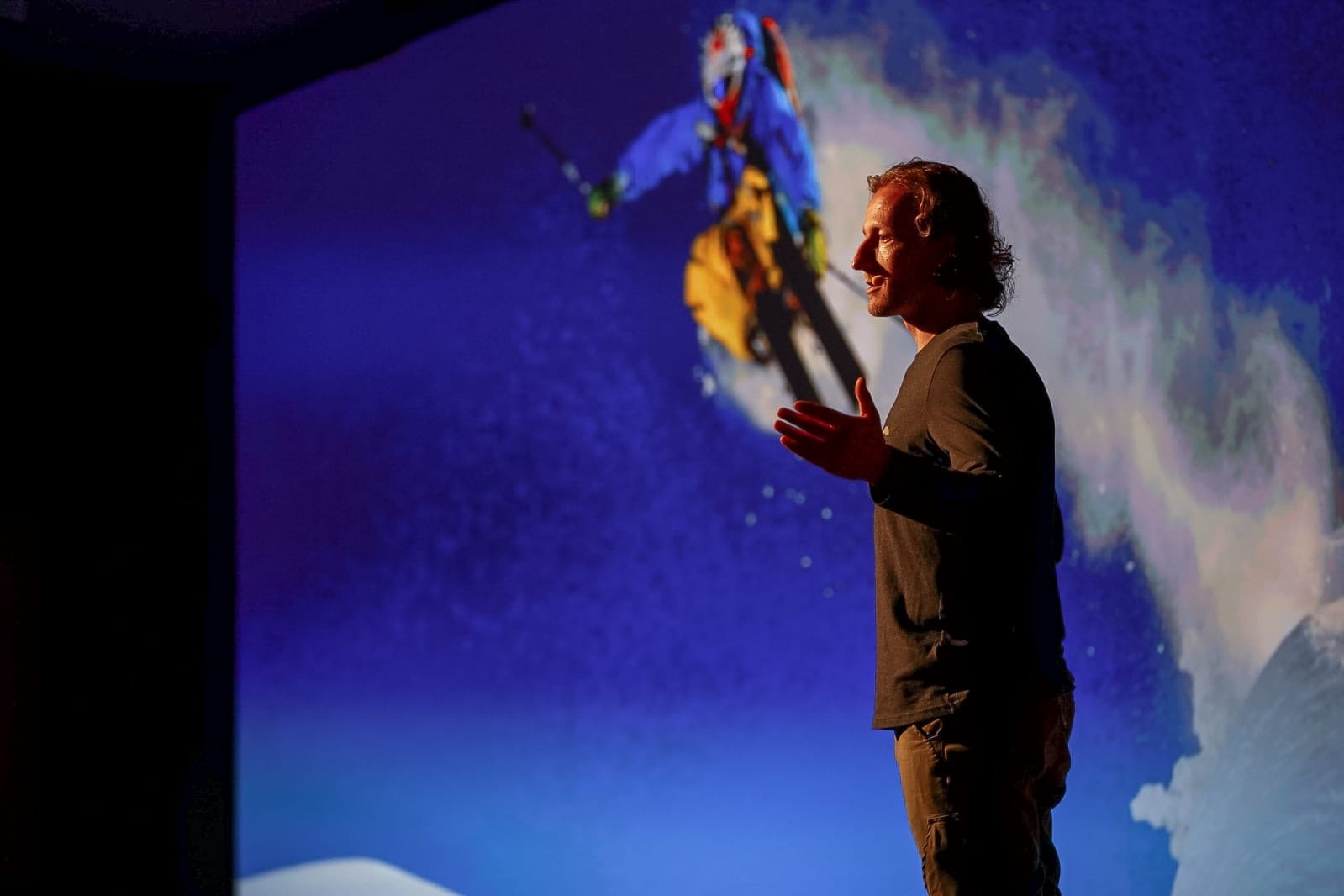 Matthias 'Hauni' Haunholder hält keynote speaker rede